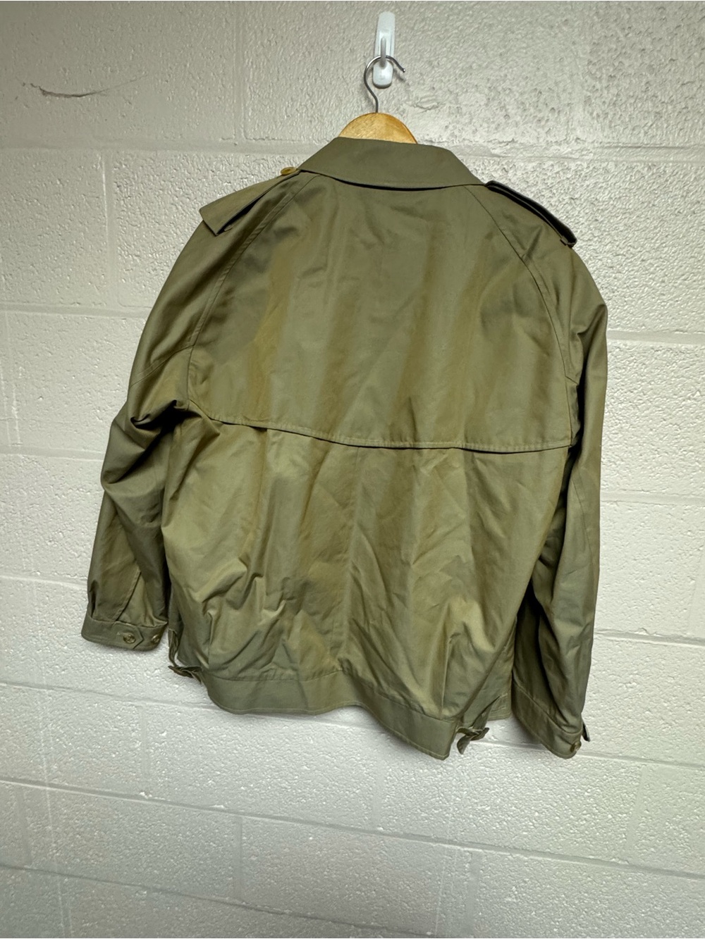 Vintage Burberrys Olive Green Military Field Jacket with removable Red Lining - Picture 5 of 9